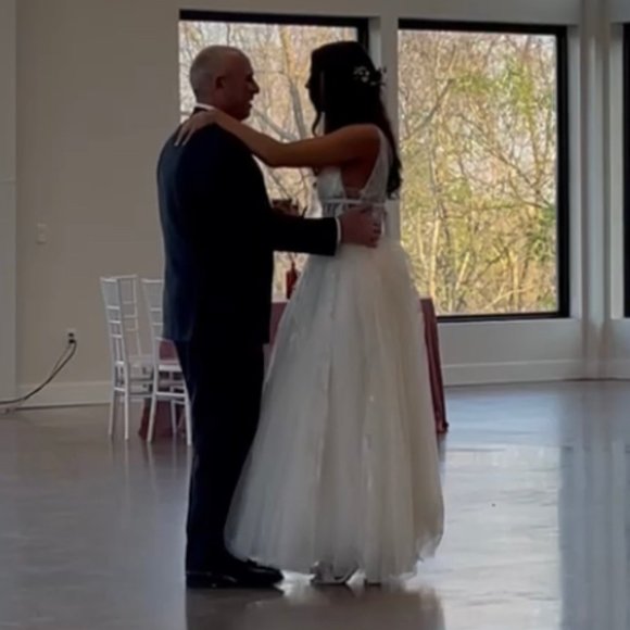 Willowby Galatea Wedding Gown (Ivory) - Picture 5 of 6